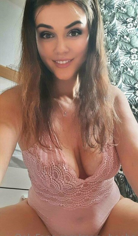 mary boobs model pornographic picture