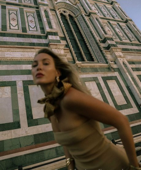 lucy love98 star picture