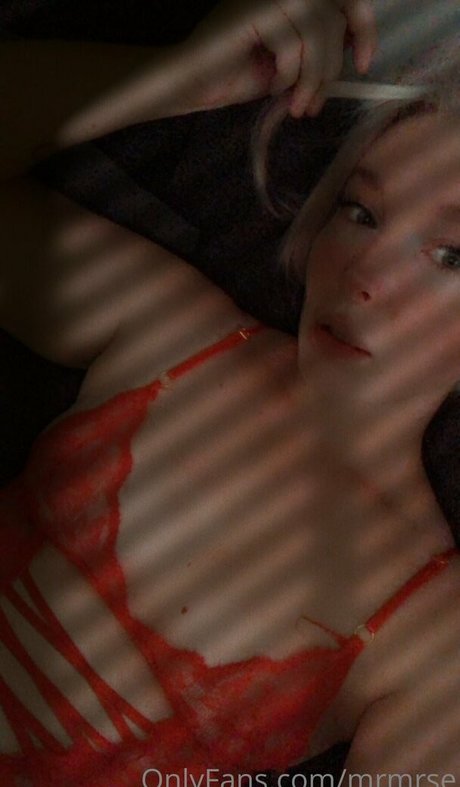 mrmrse naked model photos