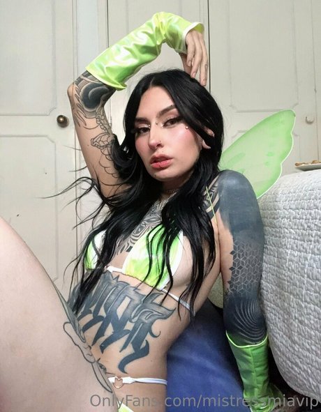 kinkykittymia star nude archive