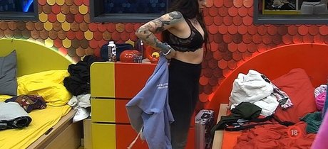 Valo Vilag star perfect galleries