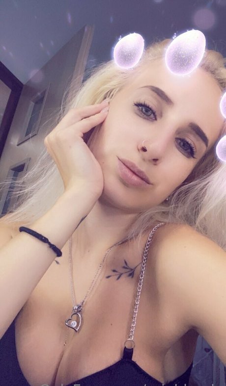 ariablonde exclusive actress pics