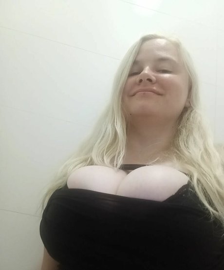 Dejana Savi star best galleries