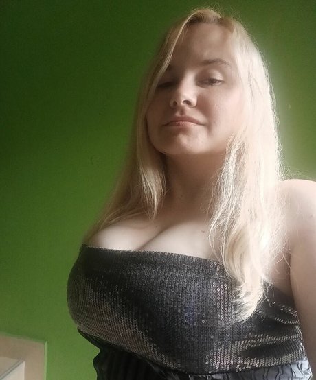 Dejana Savi pornographic model galleries