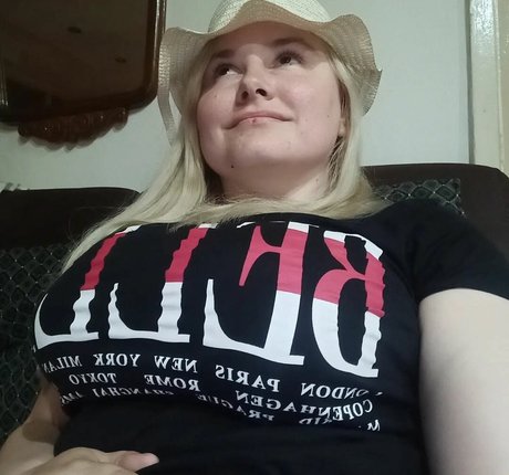 Dejana Savi adult model pics