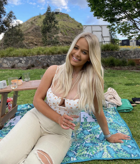 Lauren S pretty model photo