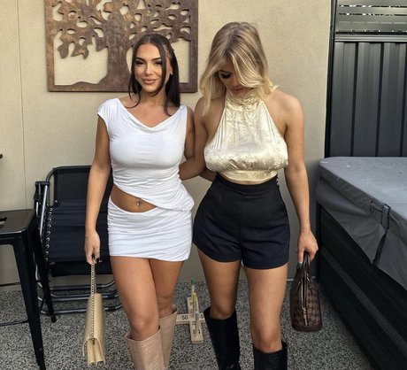 Lauren S pornstar sexy photos