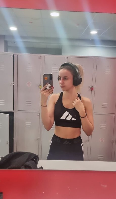 laure bv star sexy galleries