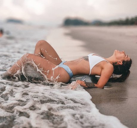 Isa Bichara pornstar sexy pics