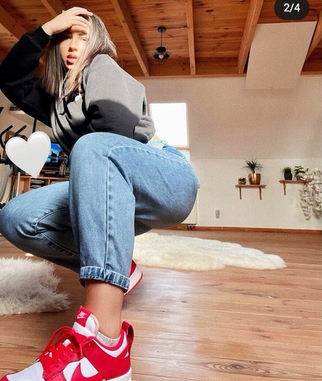 Fiona Schramm model high quality gallery