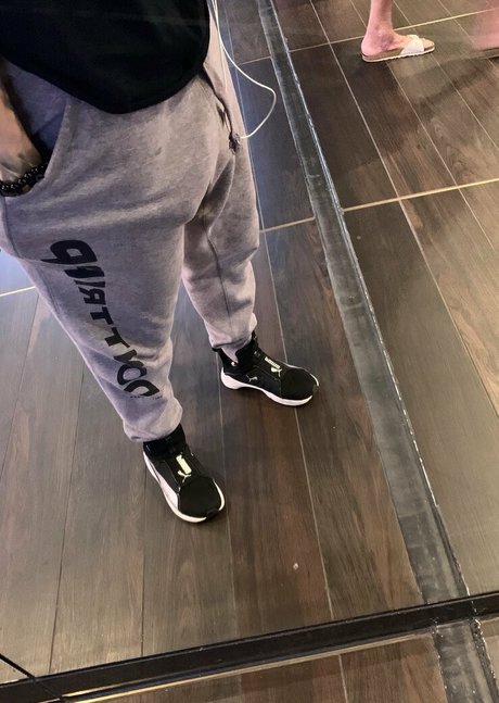 sarasalazar porn model image