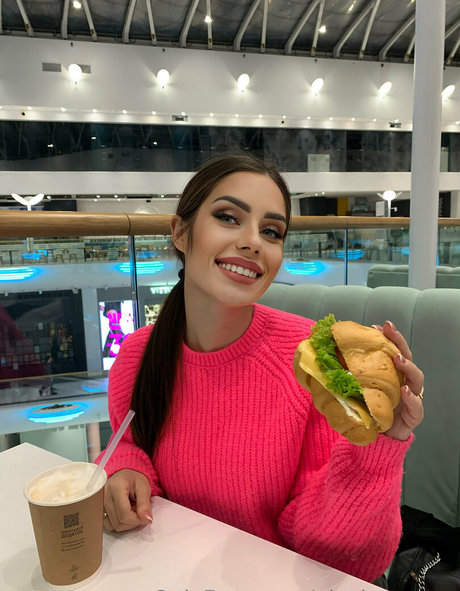 Nicoletta top model sex archive