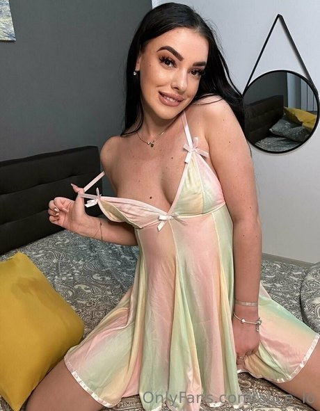 alice lo art actress img