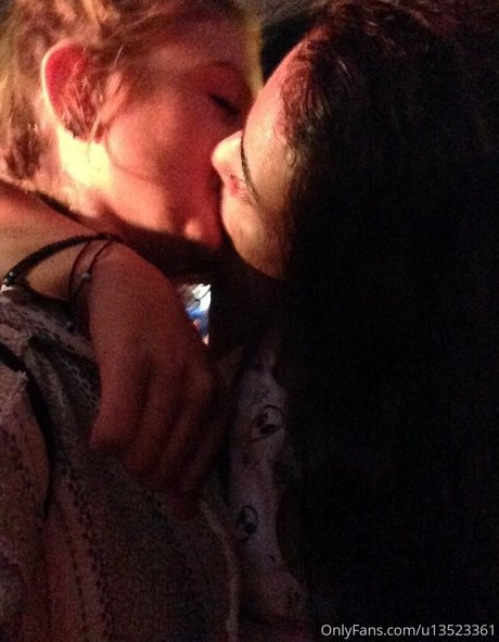 chloerosesamantha model sexy pictures