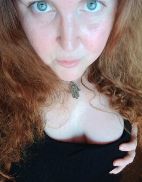 decadentdepravity naked model pic