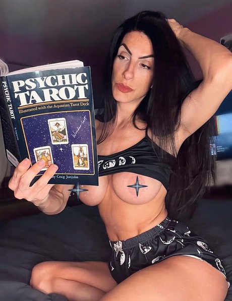 wonderlostfree naked star image