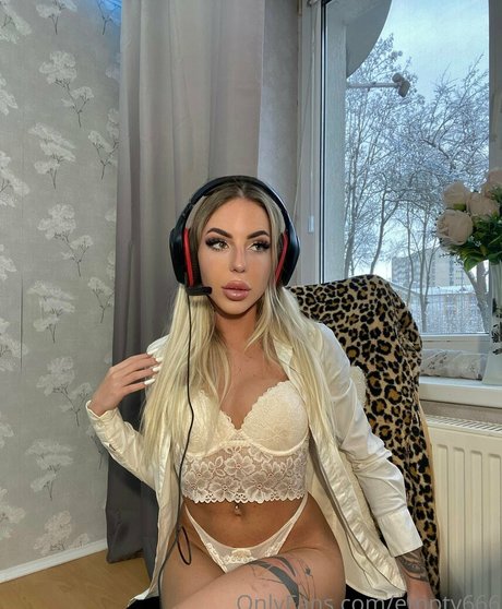 empty666 art pornstar pictures