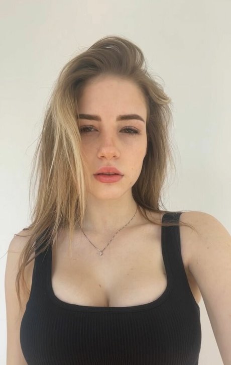 fab ienne0805 art actress photos