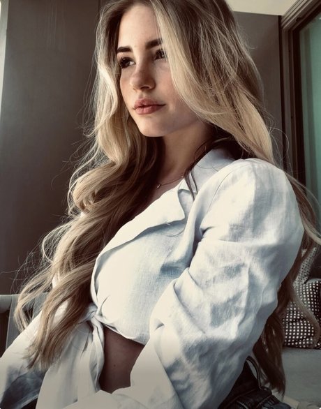 fab ienne0805 high quality pornstar picture