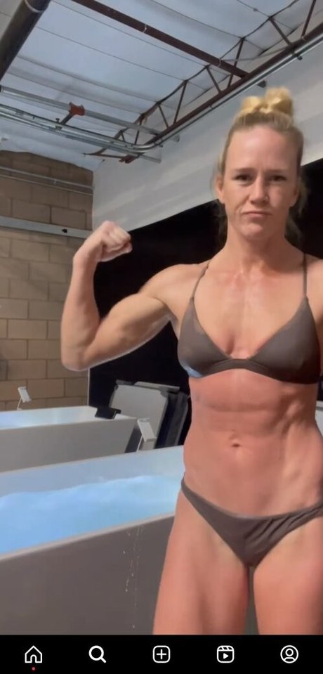 Holly Holm pretty star images