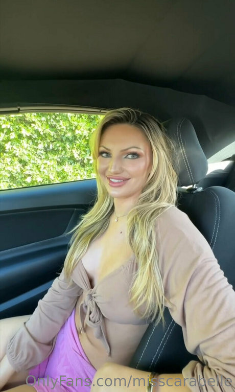 misscarabelle star best pic