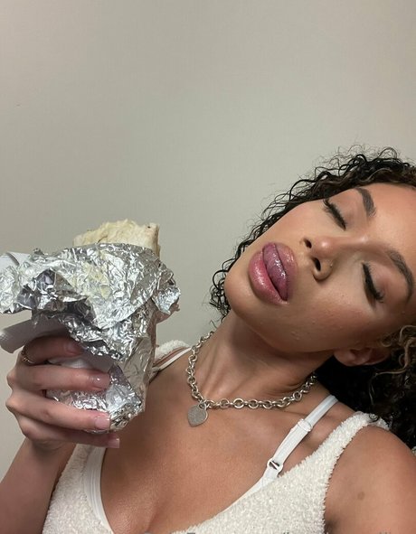 lusciousalina hot pornstar picture