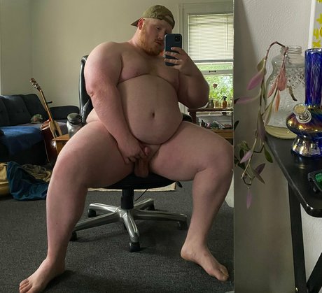 roaminghog model sexy picture