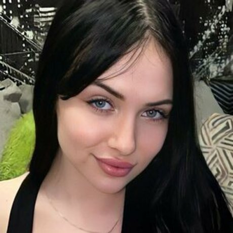 selena mills top star pictures