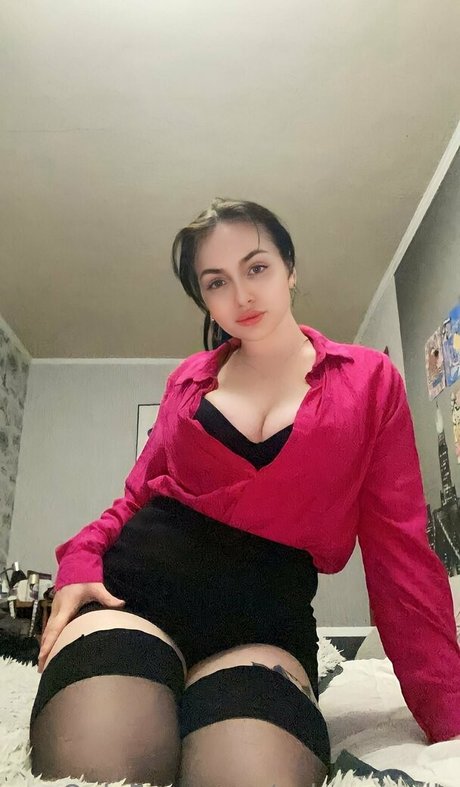 selena mills pretty actress img