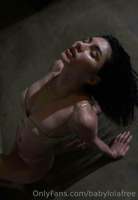 babylolafree pretty pornstar pics