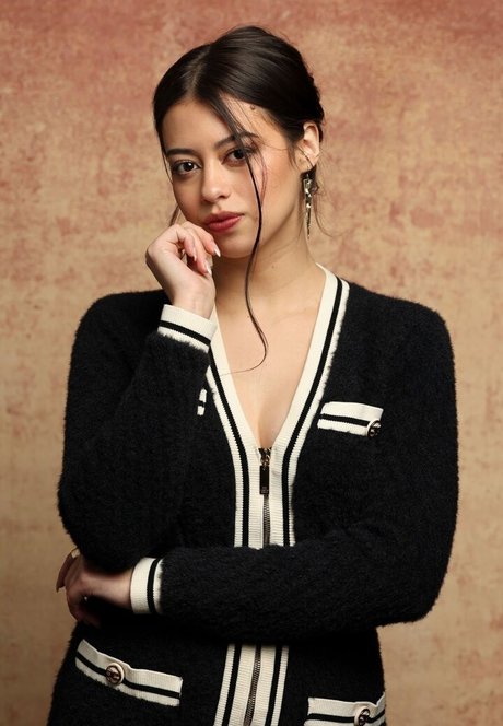 Amber Midthunder star pretty archive