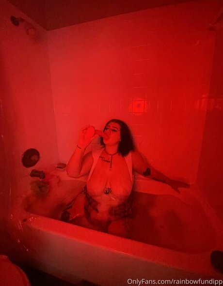 rainbowfundipp sexy model photo