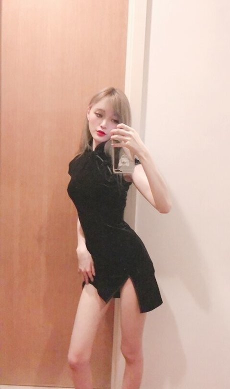 Tako wei star erotic pictures