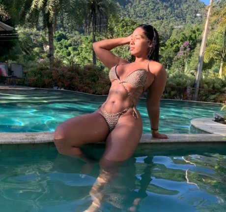 Thaynunes perfect actress img