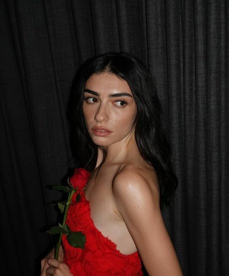 Hazar Erguclu beautiful pornstar pics