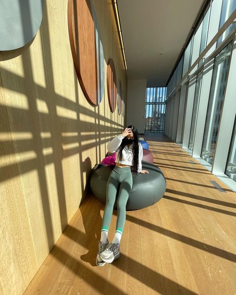 luvxmi hot actress pictures