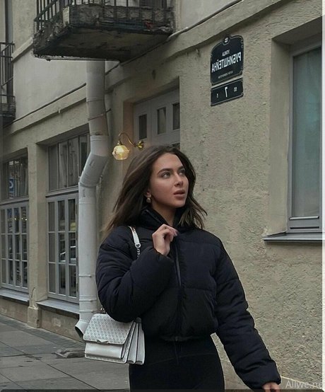 allwene free nude actress img