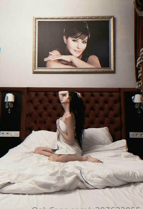 lovelylollyhehe sex actress image