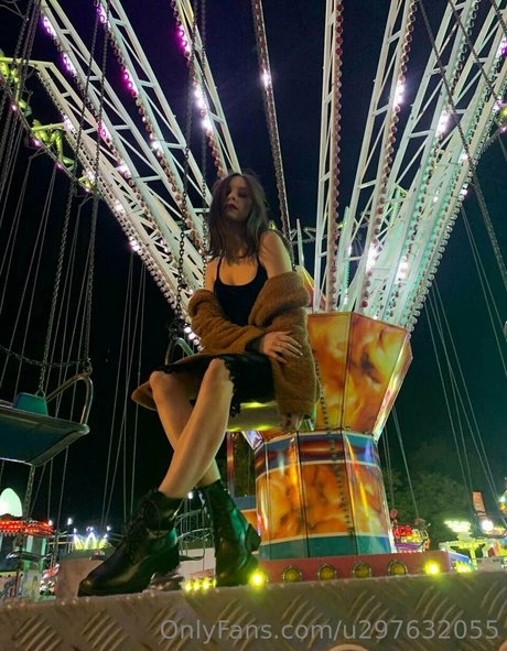 lovelylollyhehe model beautiful images