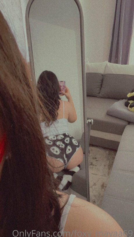 foxy mayaa69 model art photos
