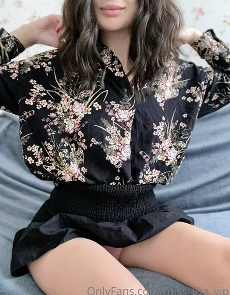 miss lisa vip hot actress images