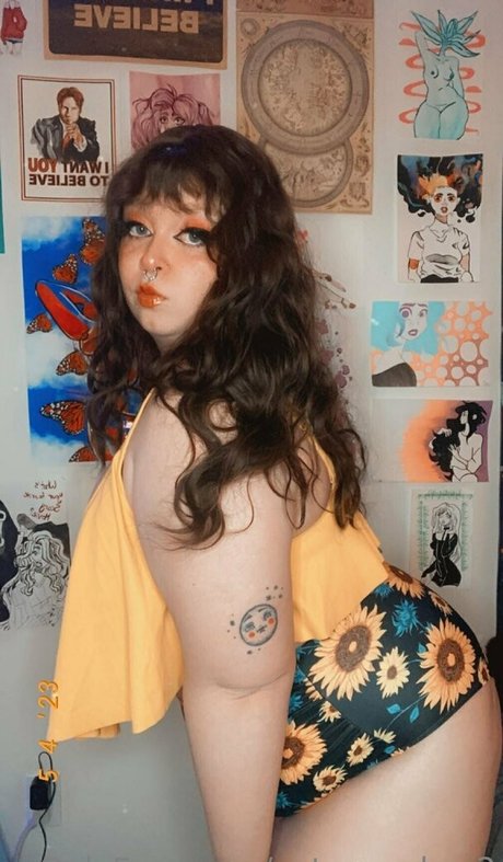 cutepeaches2 hd pornstar archive