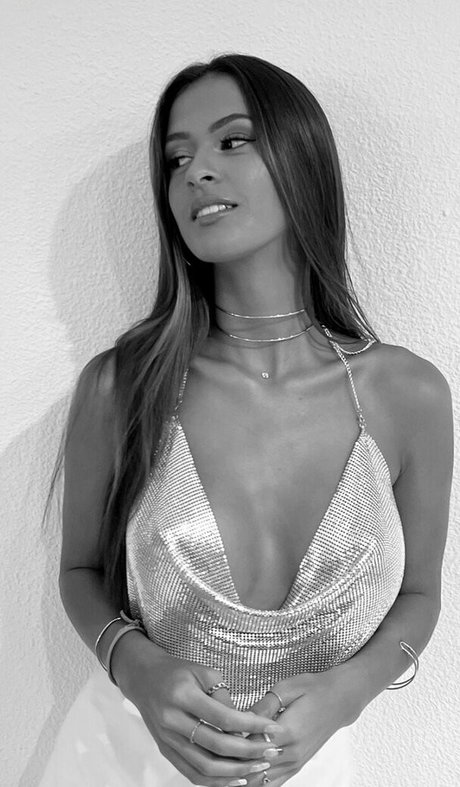 Tania Deniz sexy star picture