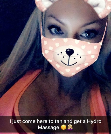 Michelle Pimer model sexy pictures