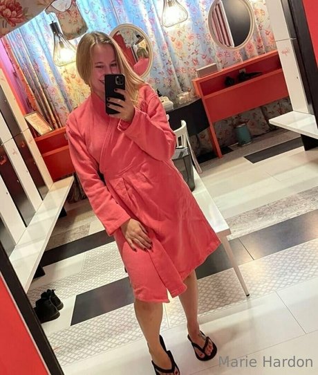 mariehardon beautiful pornstar image