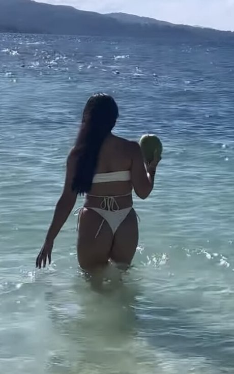 Sian Gabbidon art model pics