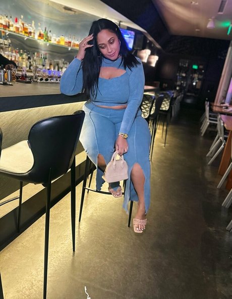 thickfancy sexy model gallery