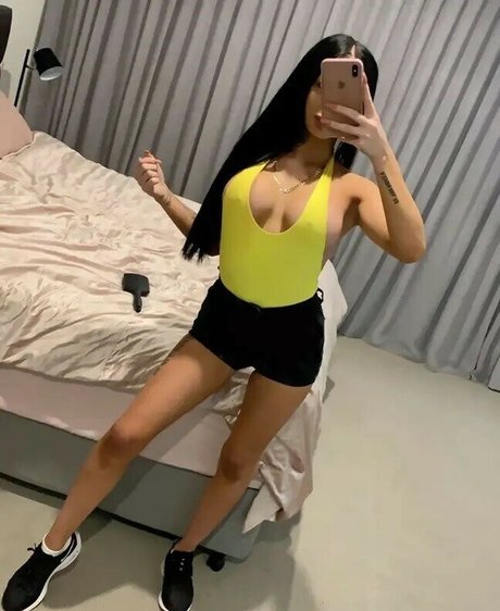 Tamika Dudley art model img