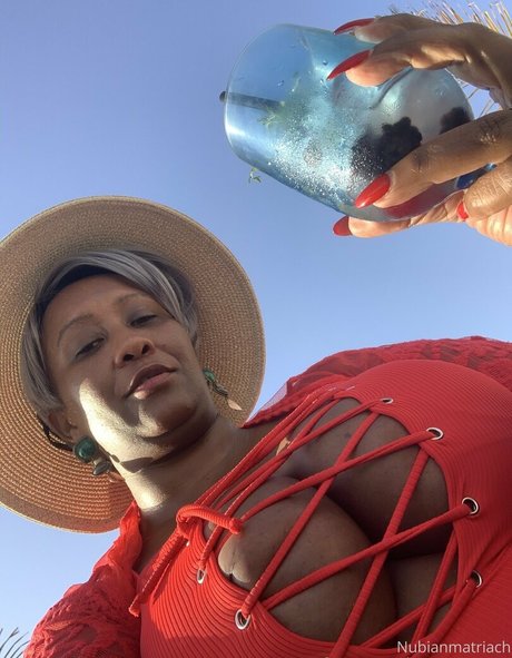 madam___caramel exclusive actress photos