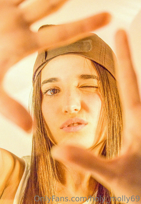 wonder molly star sexy image